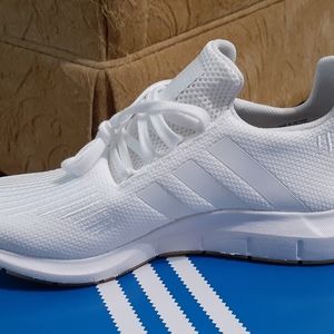 Adidas men's swift run sz 8.5 8 1/2
